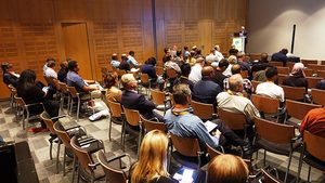 Rainer Hermes (Mitglied des GSTT-Vorstandes und Aussteller) als Referent und Zuhörer beim Kongress der INTERNATIONAL NO DIG SOUTH AFRICA 2018 in Kapstadt
